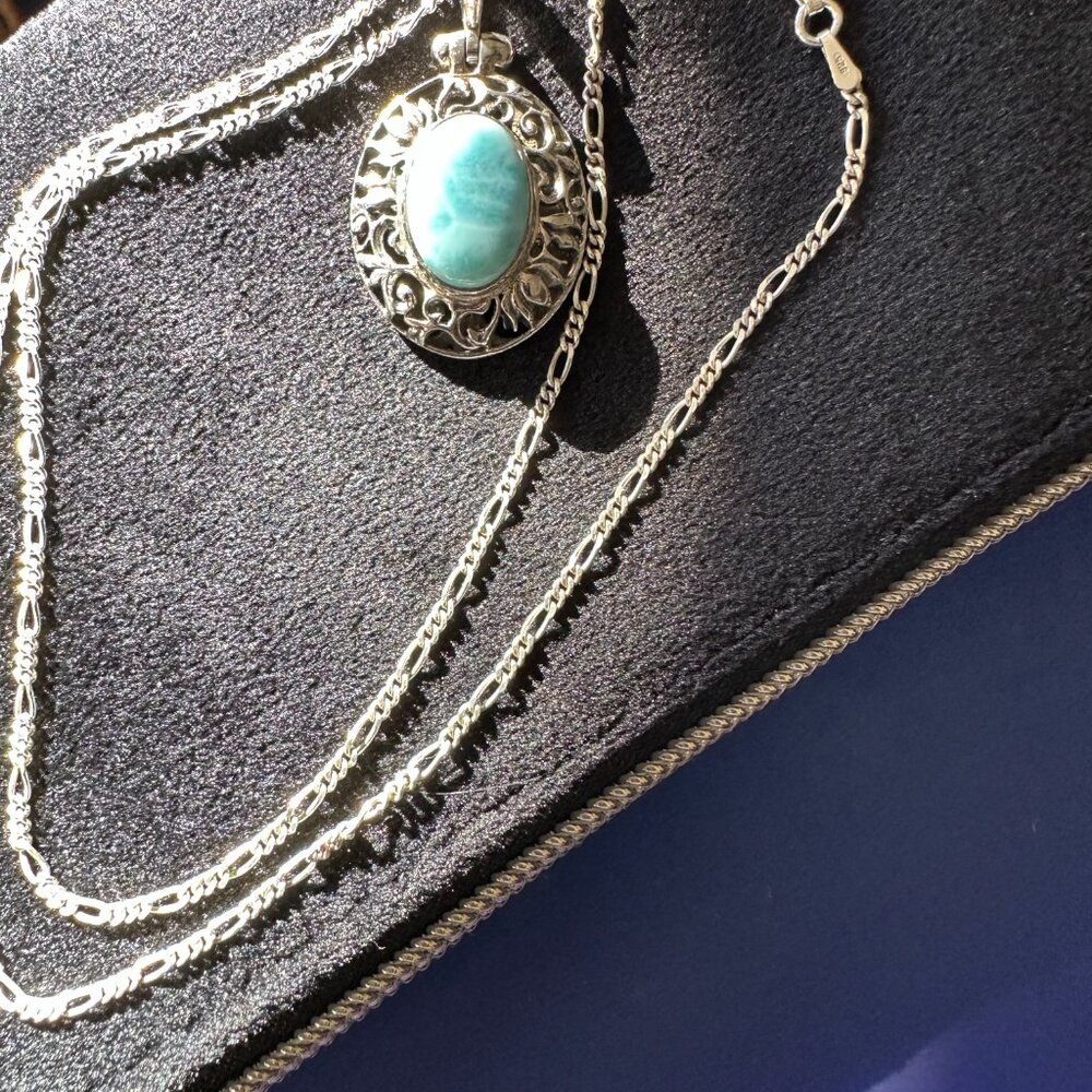 Beautiful Sterling Silver and Larimar necklace